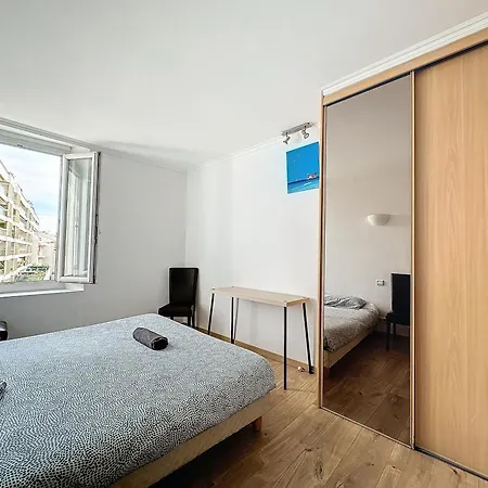 Banane - 3 Pieces Cannes